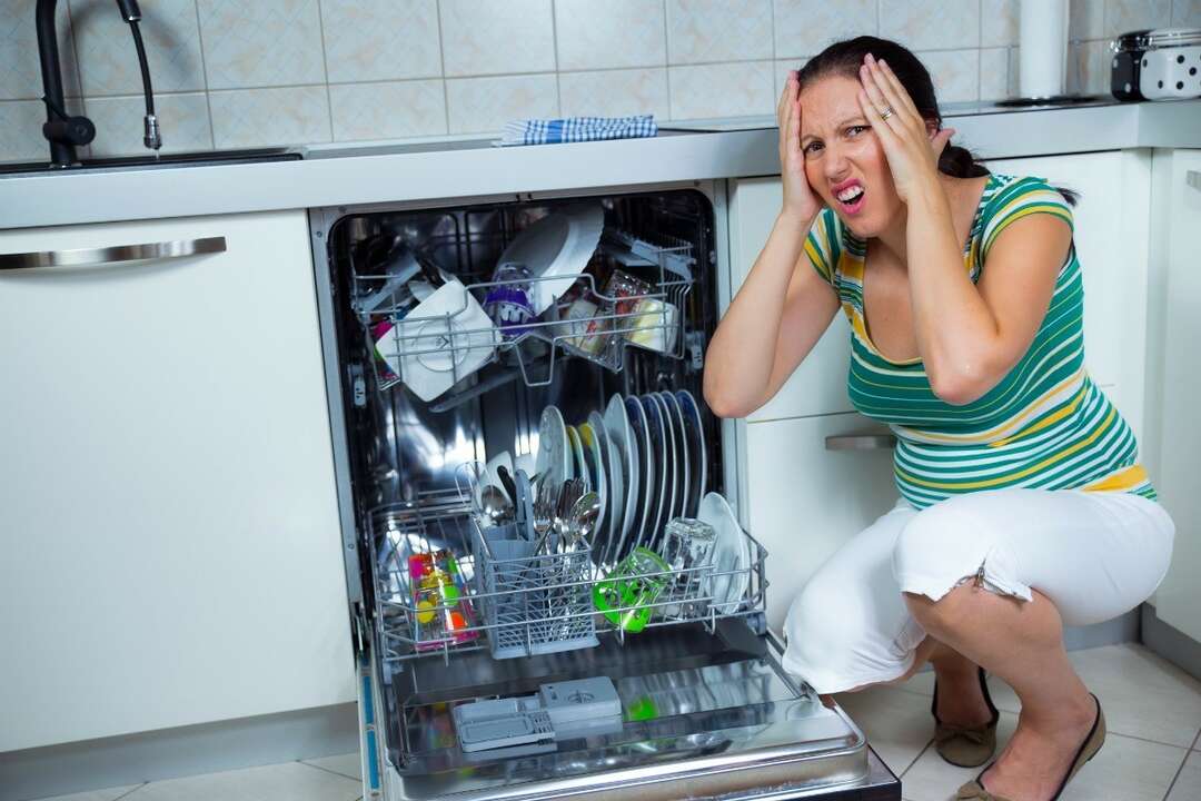 لک شدن ظروف در ماشین ظرفشویی